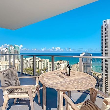 ハリウッドWrap Around Balcony - Insane Views - Amazing Poolsアパートメント エクステリア 写真