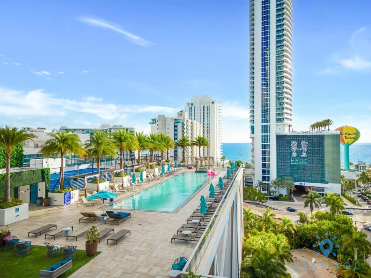 ハリウッドWrap Around Balcony - Insane Views - Amazing Poolsアパートメント エクステリア 写真